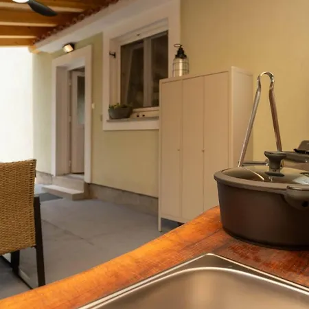 Relaxing Holiday Apartment Kornic Exterior photo